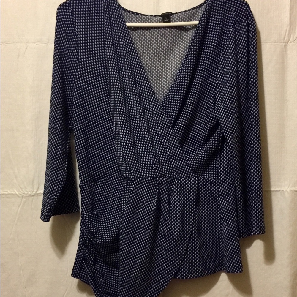 Ann Taylor v neck wrap blouse sz large navy